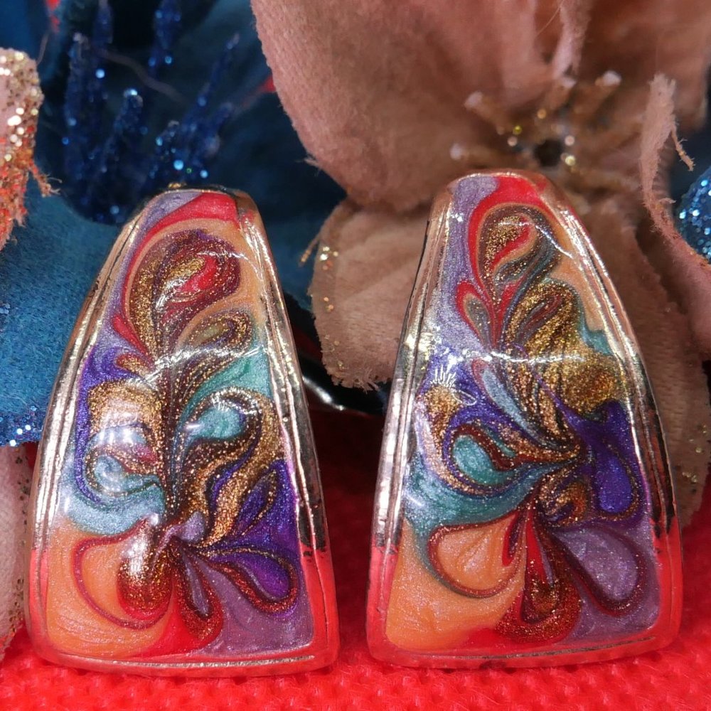 Vintage Swirl Enamel Earrings